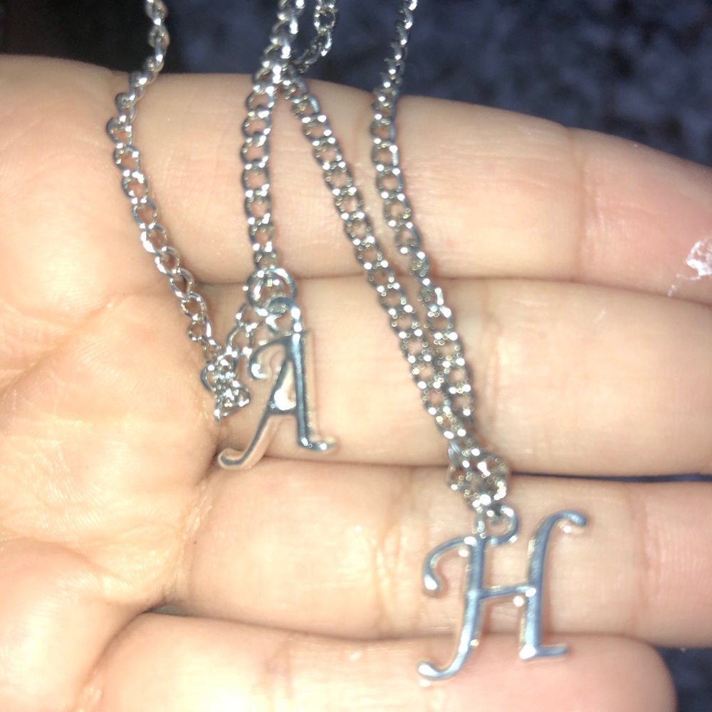 Custom initial necklaces - Picture 2 of 3